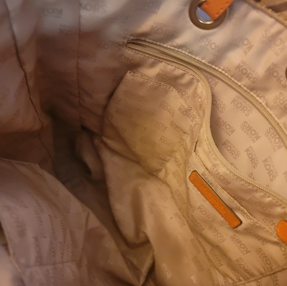 Pre-loved Micheal Kors Signature Tote with Orange leather straps. - Picture 4 of 15